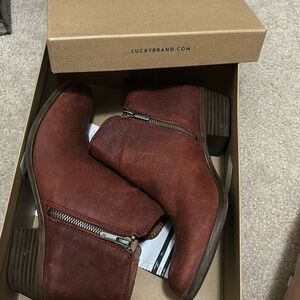 Lucky Brand Zip Ankle Booties